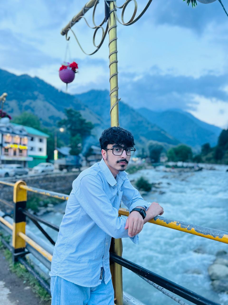 Basit Manzoor